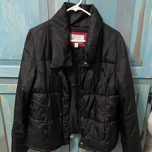 Old Navy Women's Classic Black Puffer Jacket